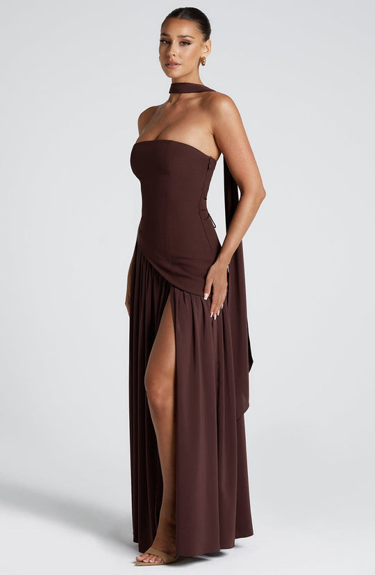 Èlira – Contrast Strapless Maxi Dress