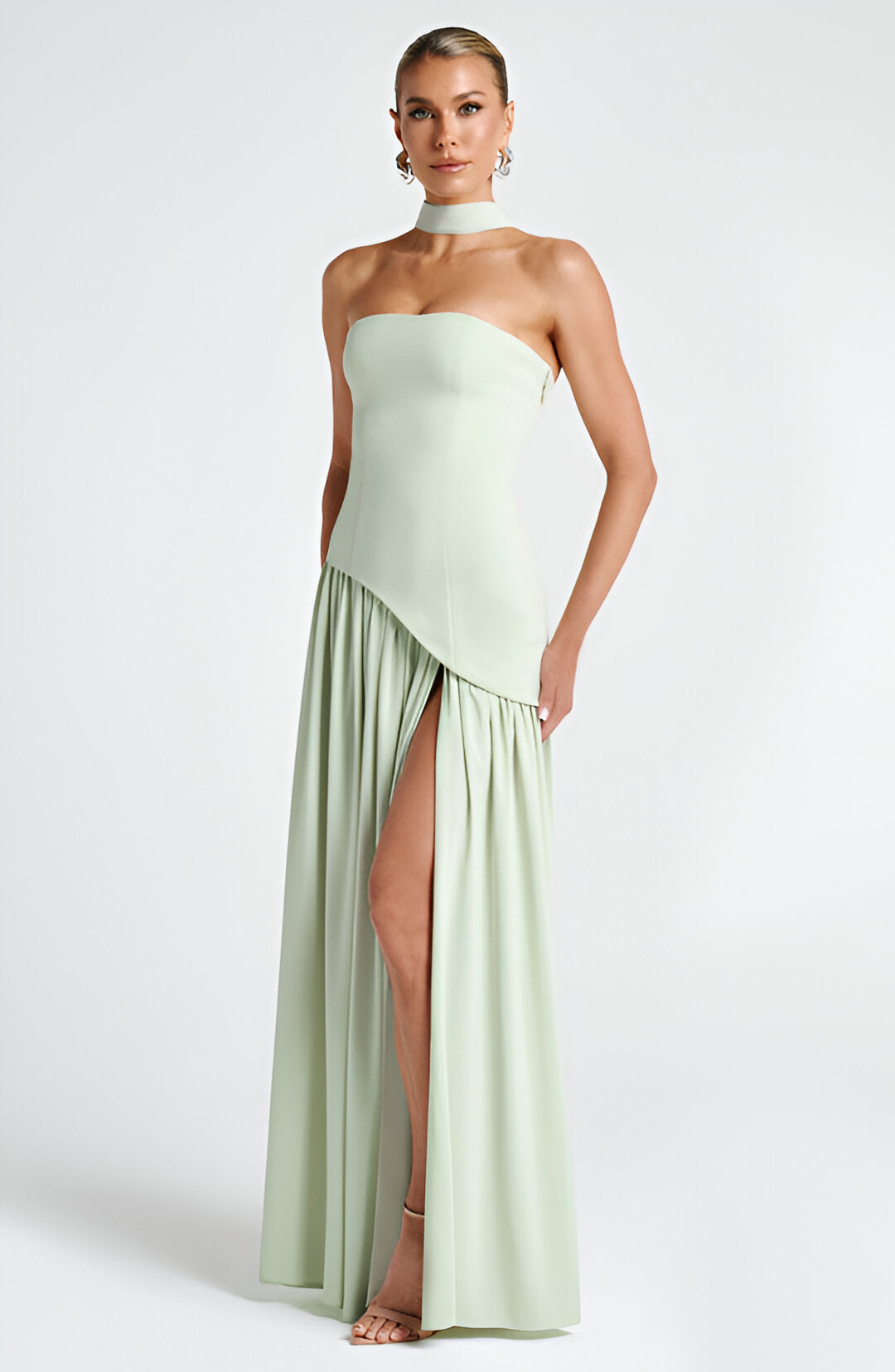 Èlira – Contrast Strapless Maxi Dress
