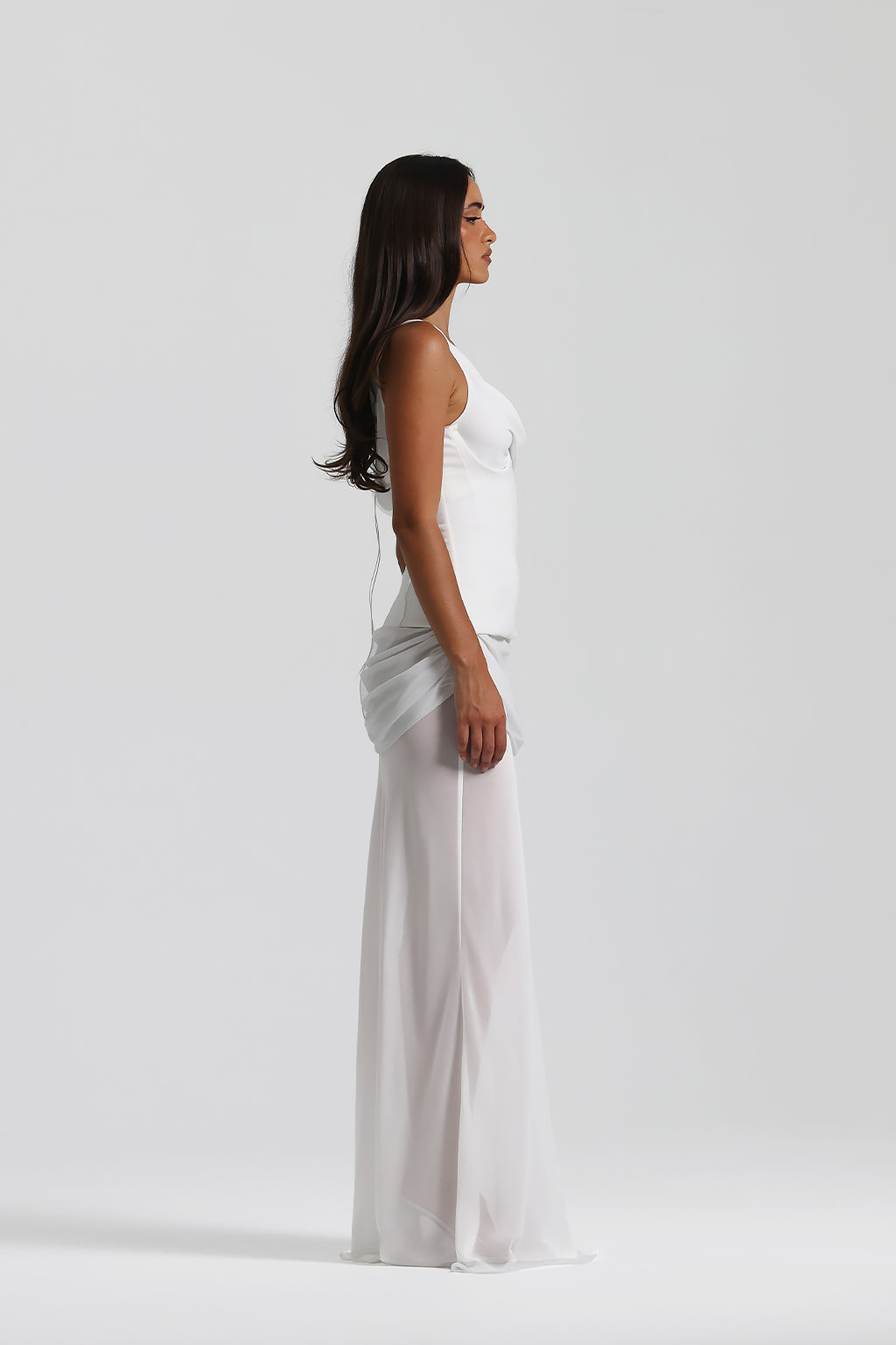 Èliane – Off-Shoulder Georgette Gown