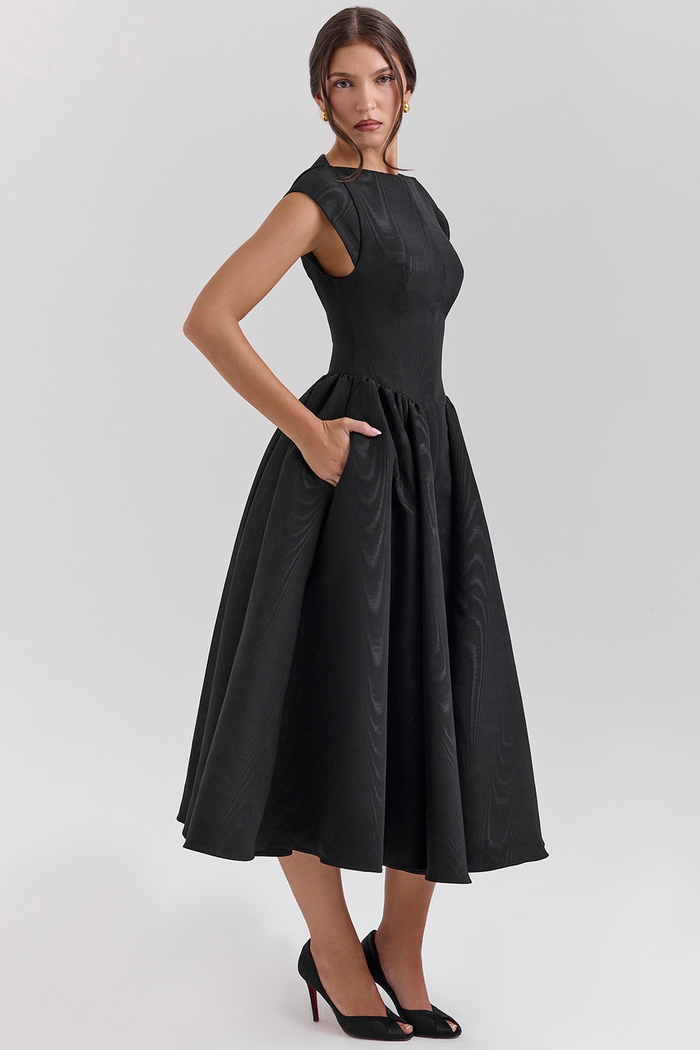Amarè – Moiré Satin Midi Dress
