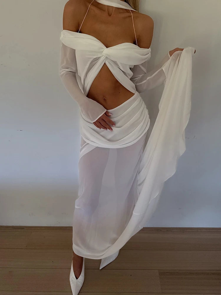 Élina – Off-Shoulder Bias Gown